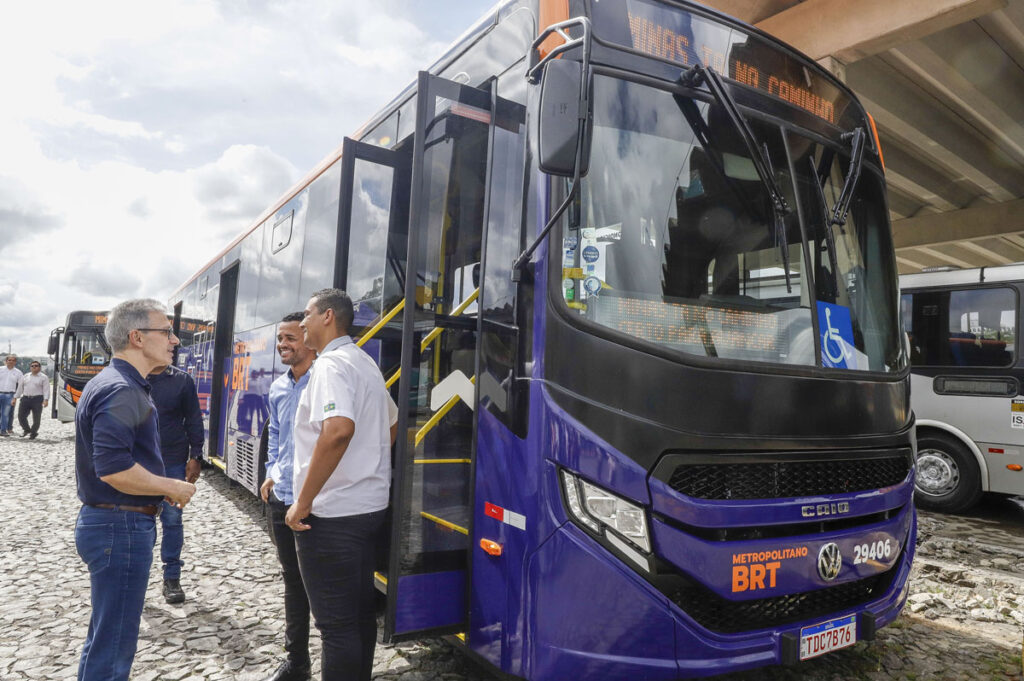 Aumento das Tarifas de Ônibus em Minas: Indústrias se Manifestam contra Reajuste Elevado