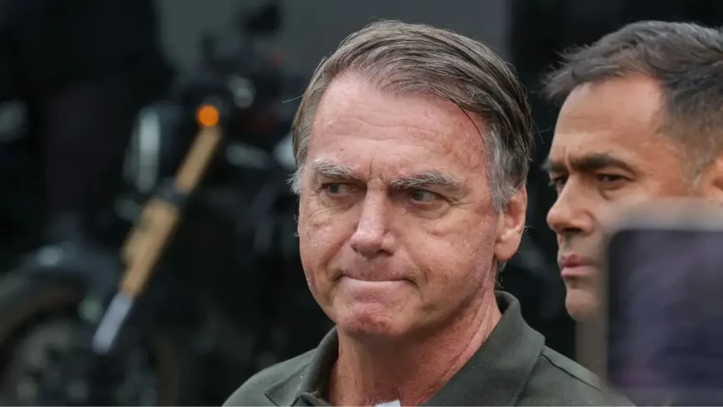 Bolsonaro Passará o Réveillon Internado Após Novo Procedimento Médico Bolsonaro Passará o Réveillon Internado Após Novo Procedimento Médico