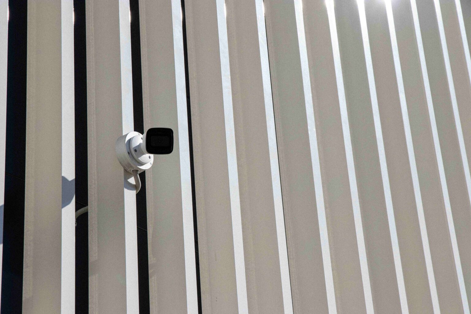 Casas vazias: cuidados essenciais para evitar furtos durante as férias