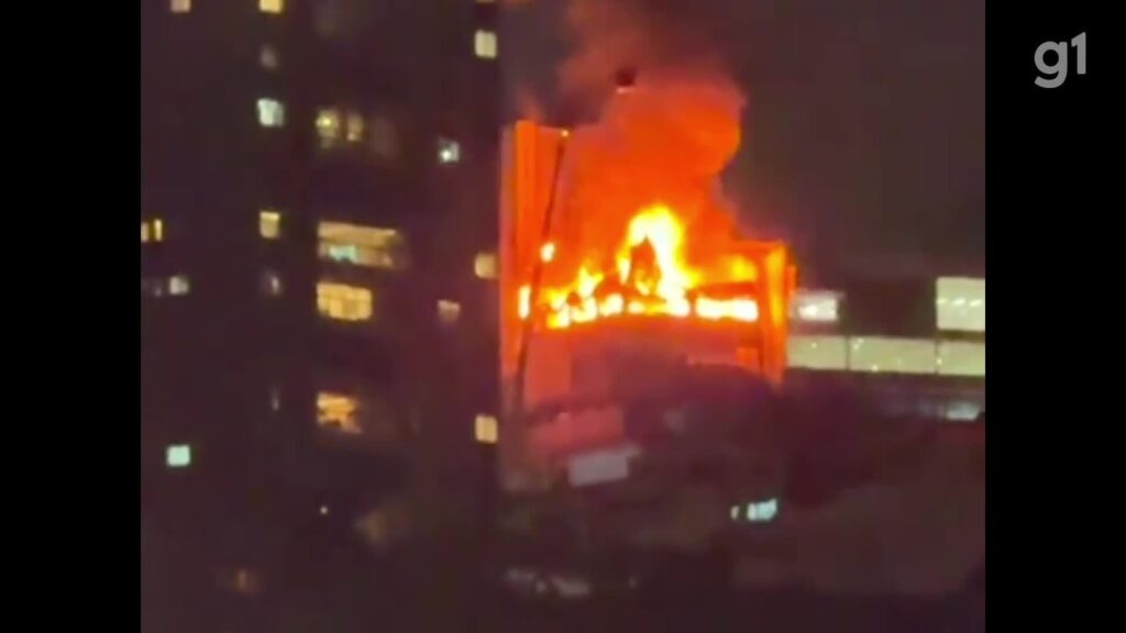 Incêndio em Prédio em BH Leva à Interdição pela Defesa Civil Incêndio em Prédio em BH Leva à Interdição pela Defesa Civil