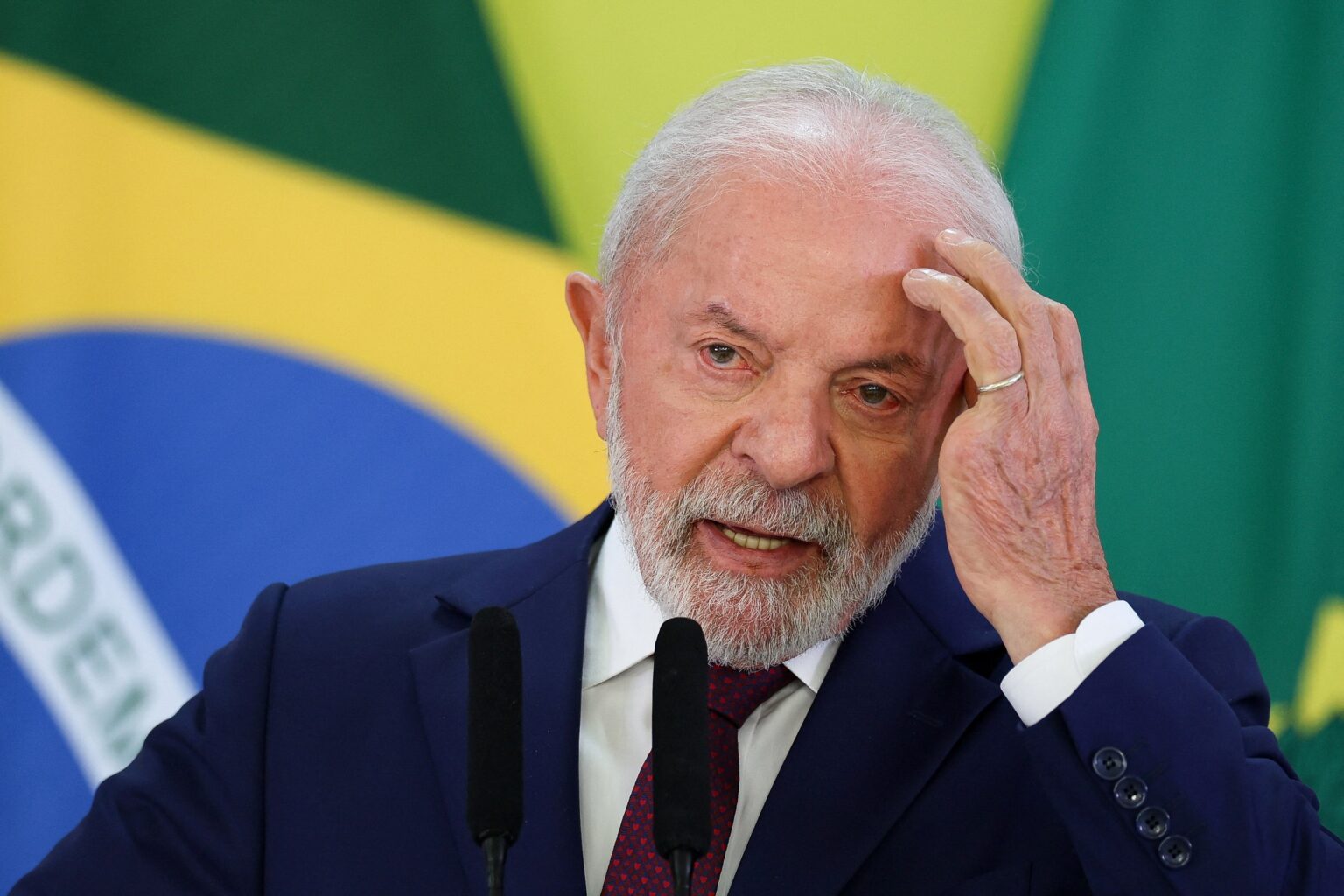 Lula Sanciona Lei que Permite Porte de Arma para Policiais Legislativos em Todo o País Lula Sanciona Lei que Permite Porte de Arma para Policiais Legislativos em Todo o País