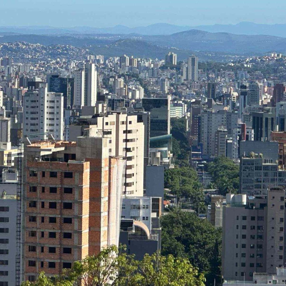 Natal em Belo Horizonte: Expectativa de Calor de 33°C e Chuvas Isoladas Natal em Belo Horizonte: Expectativa de Calor de 33°C e Chuvas Isoladas