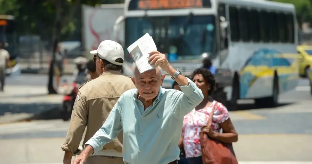 Onda de Calor: Salinas é a Cidade Mais Quente do Brasil e Minas Gerais se Destaca