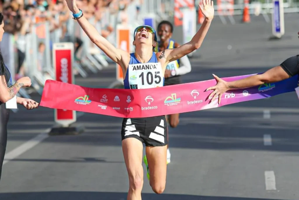 Amanda Oliveira Brilha na 100ª Edição da São Silvestre Após Vitória na Volta da Pampulha