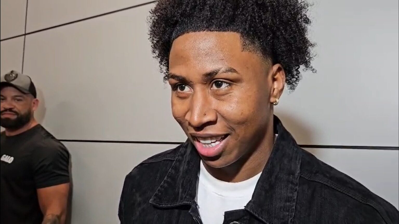 Atlético-MG Anuncia Reforço: Lateral Angelo Preciado Chega a Belo Horizonte Atlético-MG Anuncia Reforço: Lateral Angelo Preciado Chega a Belo Horizonte