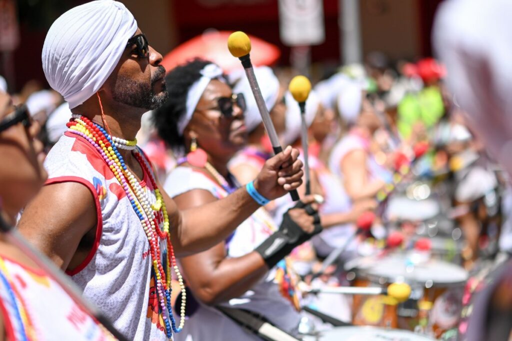 Baianas Ozadas: O Maior Bloco do Carnaval de Belo Horizonte