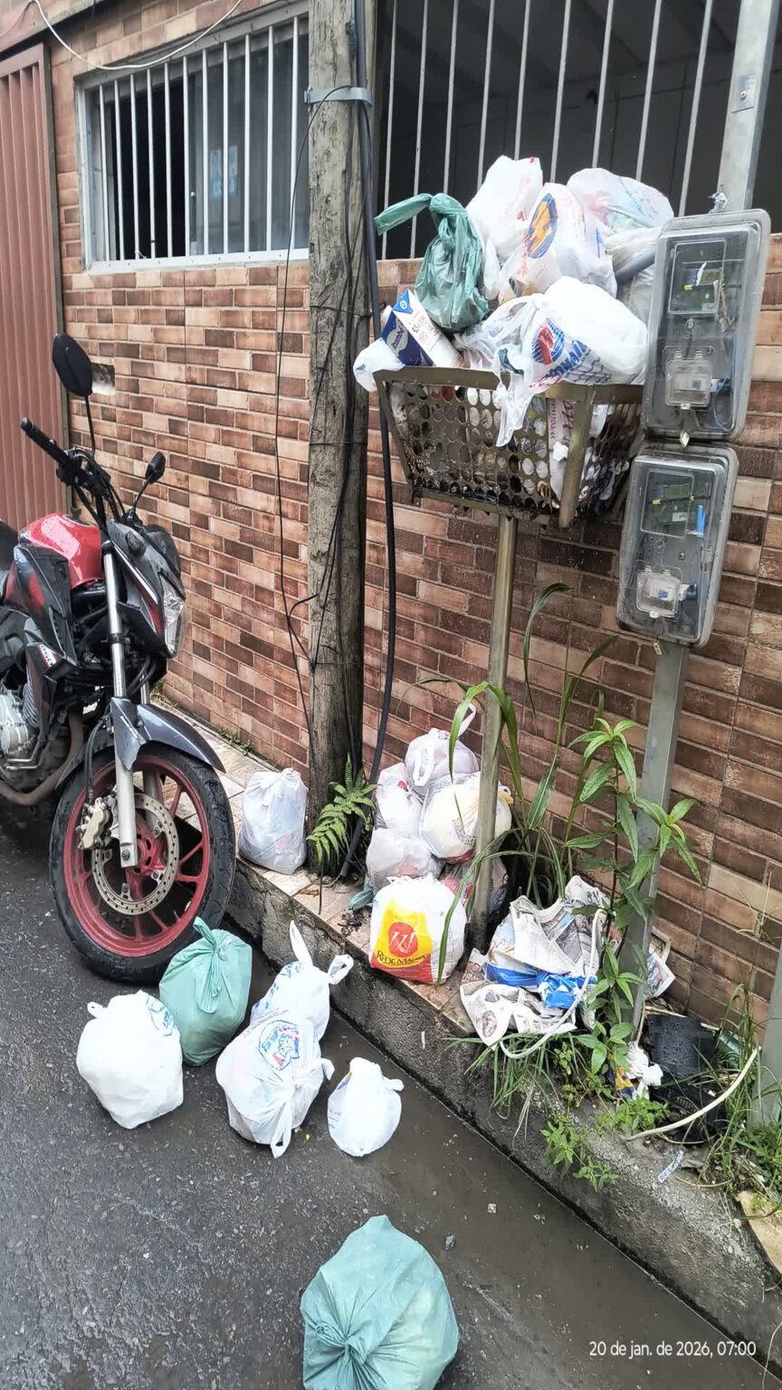 Chuva Agrava Acúmulo de Lixo em Belo Horizonte Durante Greve dos Garis