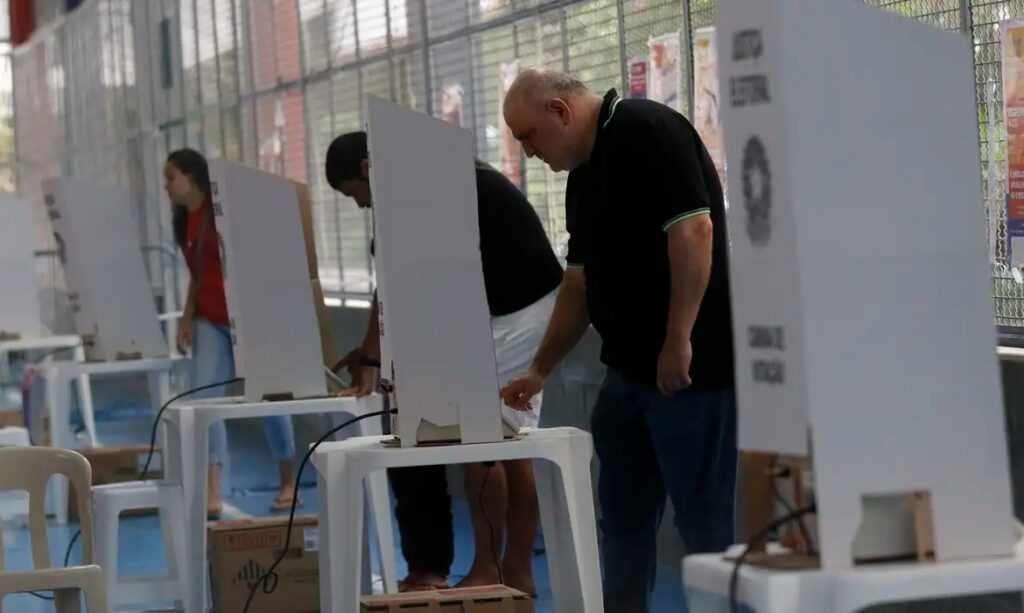 Crescimento do Eleitorado: TSE Registra 155 Milhões de Eleitores Aptos a Votar Crescimento do Eleitorado: TSE Registra 155 Milhões de Eleitores Aptos a Votar