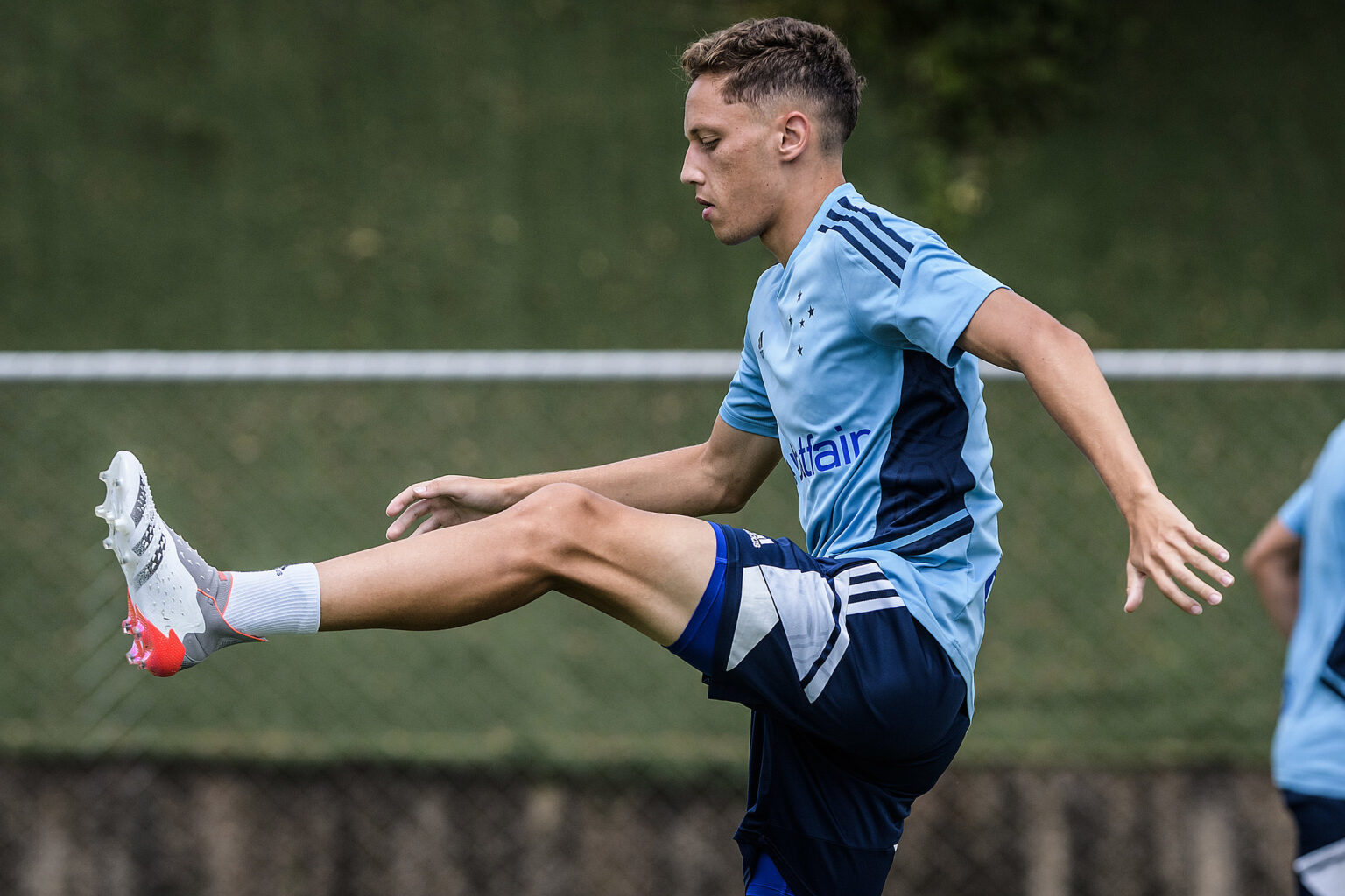 Cruzeiro empresta Ian Luccas para o Athletic Club em movimentação no mercado