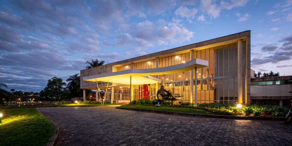 Descubra o Museu de Arte da Pampulha: Dicas Imperdíveis para sua Visita em BH Descubra o Museu de Arte da Pampulha: Dicas Imperdíveis para sua Visita em BH