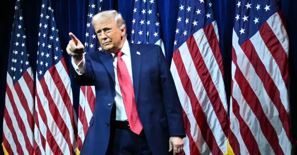 Donald Trump Processa JPMorgan por Discriminação Política e Reivindica US$ 5 Bilhões Donald Trump Processa JPMorgan por Discriminação Política e Reivindica US$ 5 Bilhões