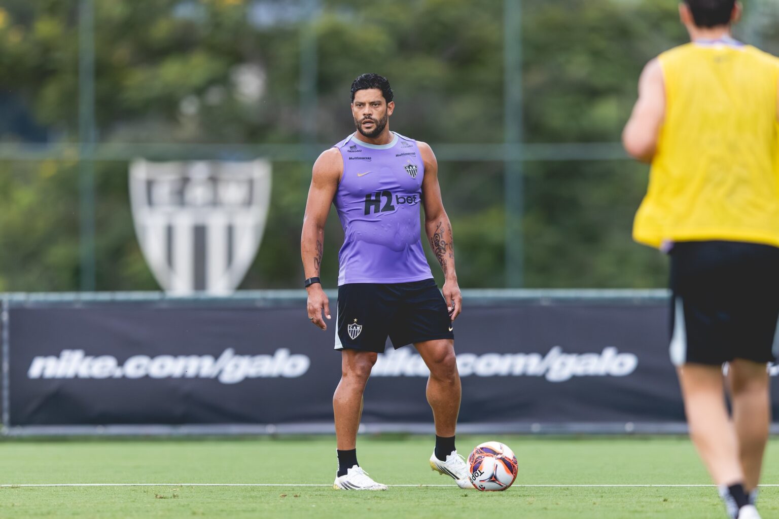 Hulk Esclarece Situação no Atlético-MG: 'Vou Cumprir Meu Contrato até 2026'