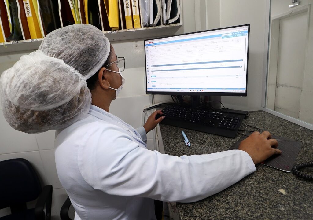 Huse Avança na Modernização Tecnológica com Prontuário Eletrônico para Melhorar Atendimento ao SUS