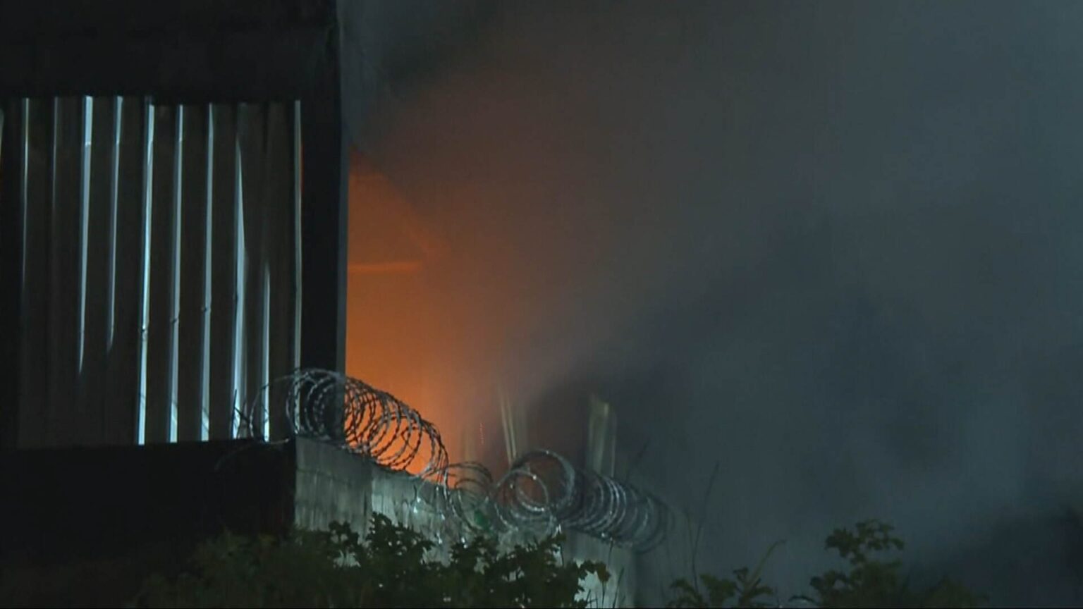 Incêndio em Motel de Belo Horizonte: 25 Quartos Evacuados e Suspeita de Ato Criminoso