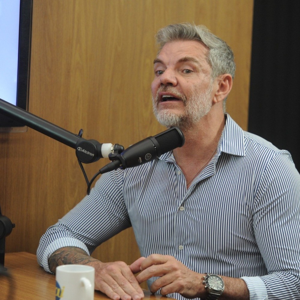 Juliano Lopes Afirma que Interinidade na Prefeitura de BH Não é Trampolim Político Juliano Lopes Afirma que Interinidade na Prefeitura de BH Não é Trampolim Político