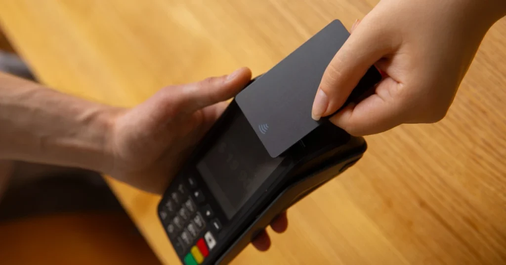 Nova Lei em MG Impede Exigência de Dados Pessoais para Vendas