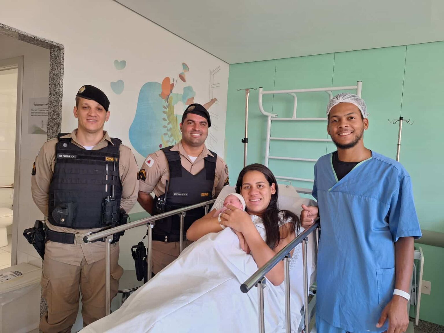 Polícia Militar Realiza Parto de Emergência em Belo Horizonte: Heróis do Cotidiano