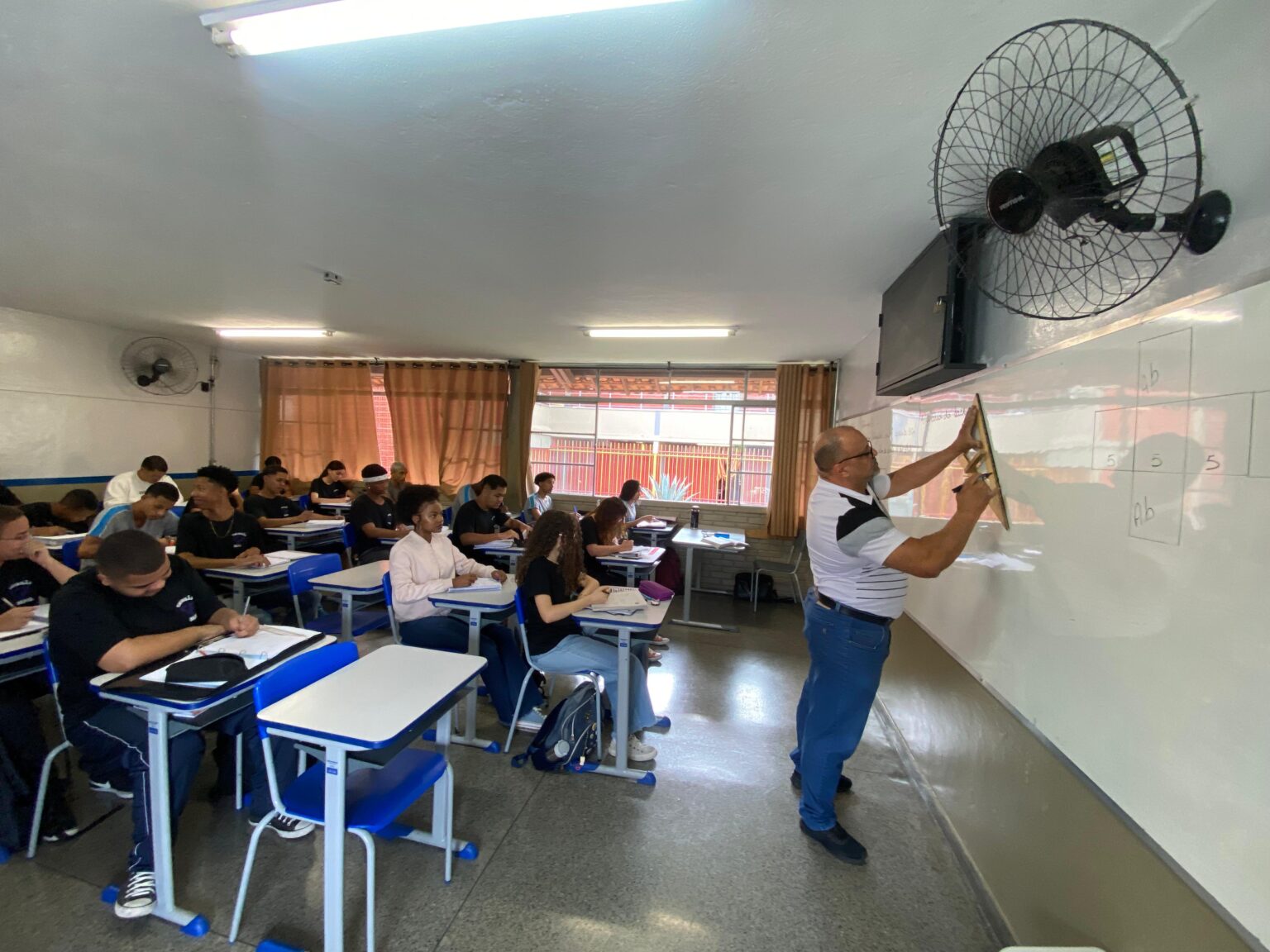 Prazo para Inscrições do Bolsa Mais Professores é Prorrogado até 3 de Fevereiro Prazo para Inscrições do Bolsa Mais Professores é Prorrogado até 3 de Fevereiro