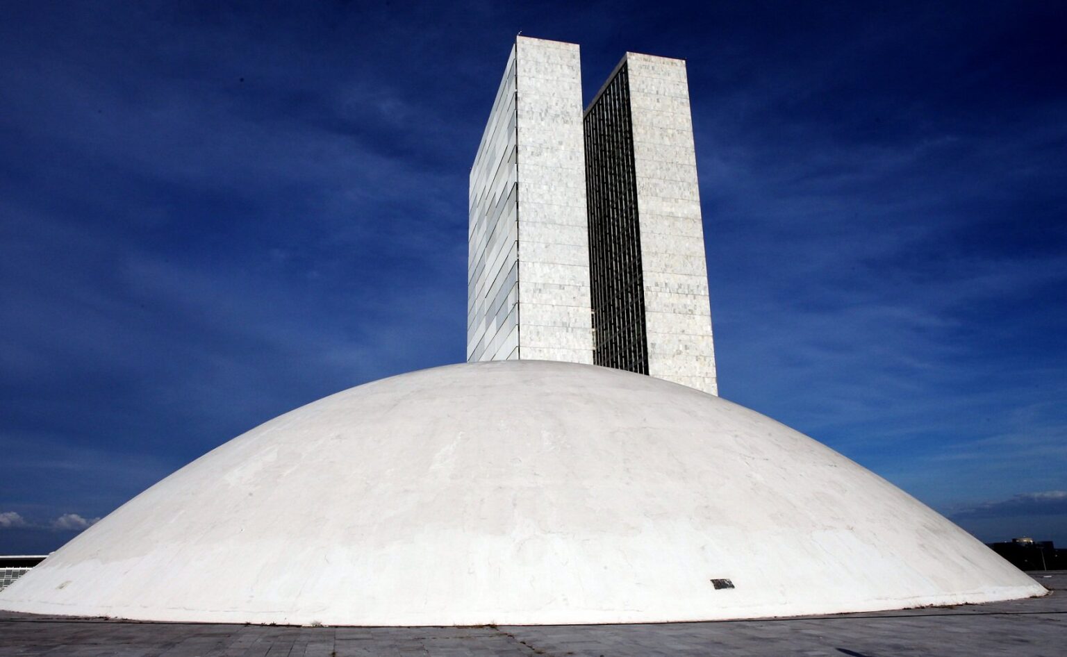 Projeto de Lei Exige Formação e Registro para Professores de Educação Física