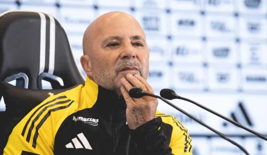 Atlético-MG: A Polêmica da Reintegração de Mateus Iseppe Após Afastamento