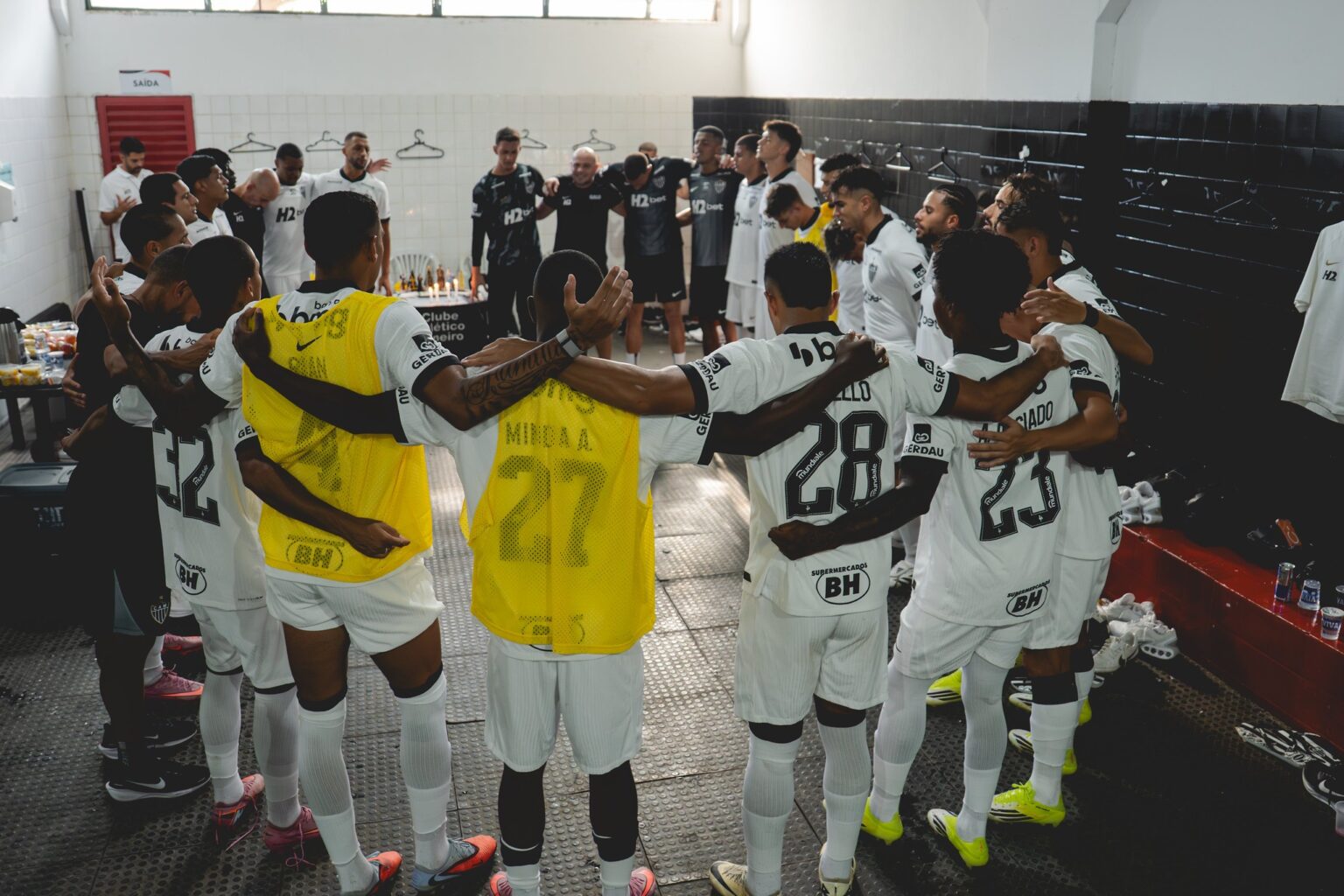 Atlético-MG Enfrenta Mês Crucial: Semifinal do Mineiro e Início do Brasileirão