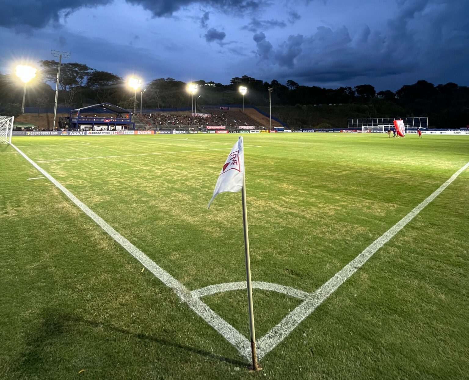 Betim x Cruzeiro: Onde Assistir ao Vivo e Escalações do Confronto no Mineiro
