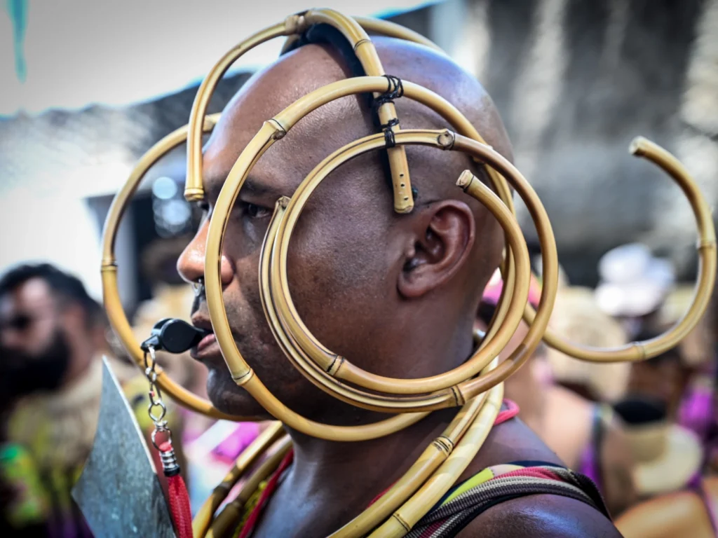 Carnaval em Belo Horizonte: Bloco Afro Magia Negra Celebrando Cultura e Identidade Afro-Mineira