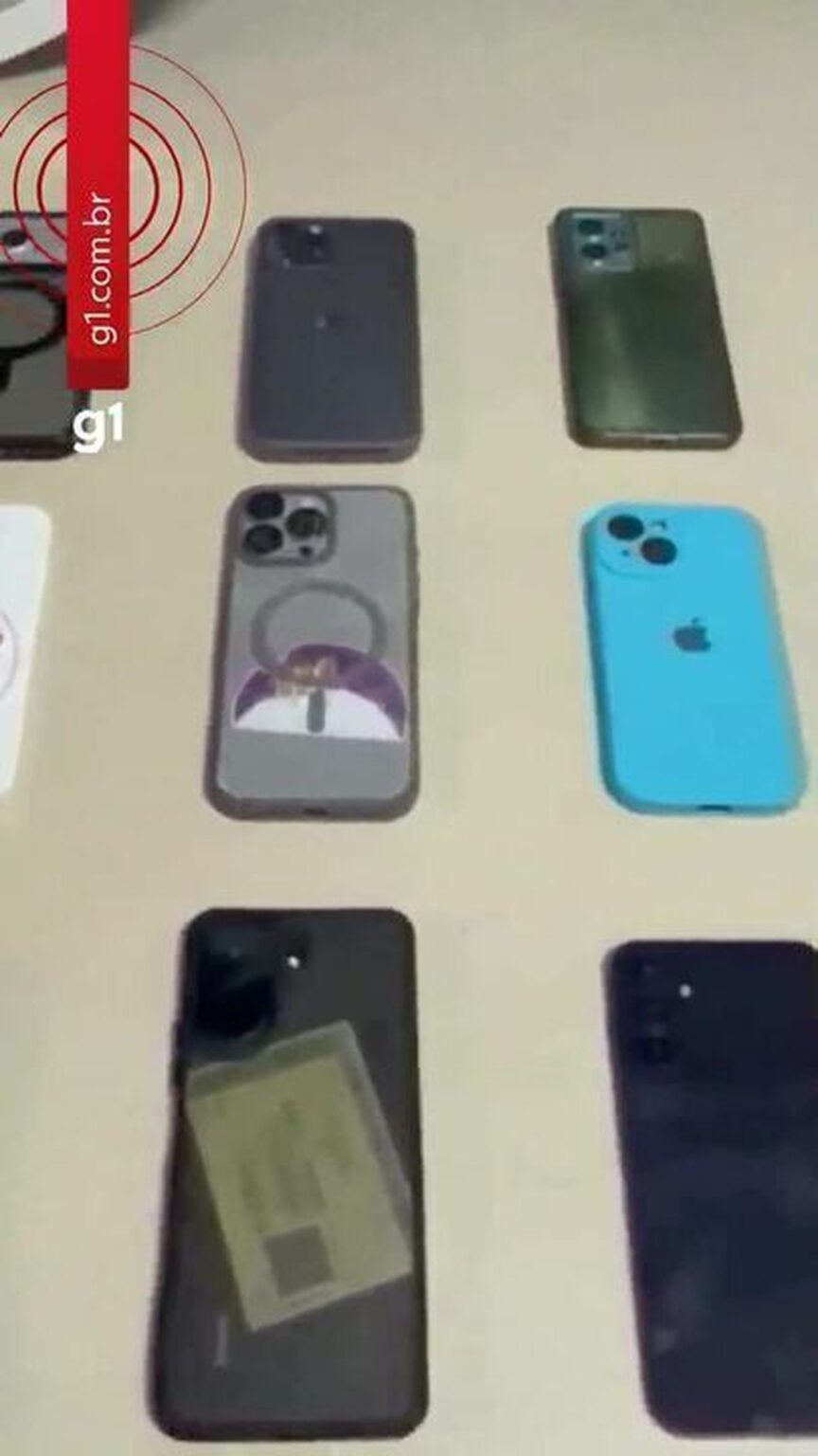 Casal Detido por Furtar 27 Celulares em Show da Anitta em BH