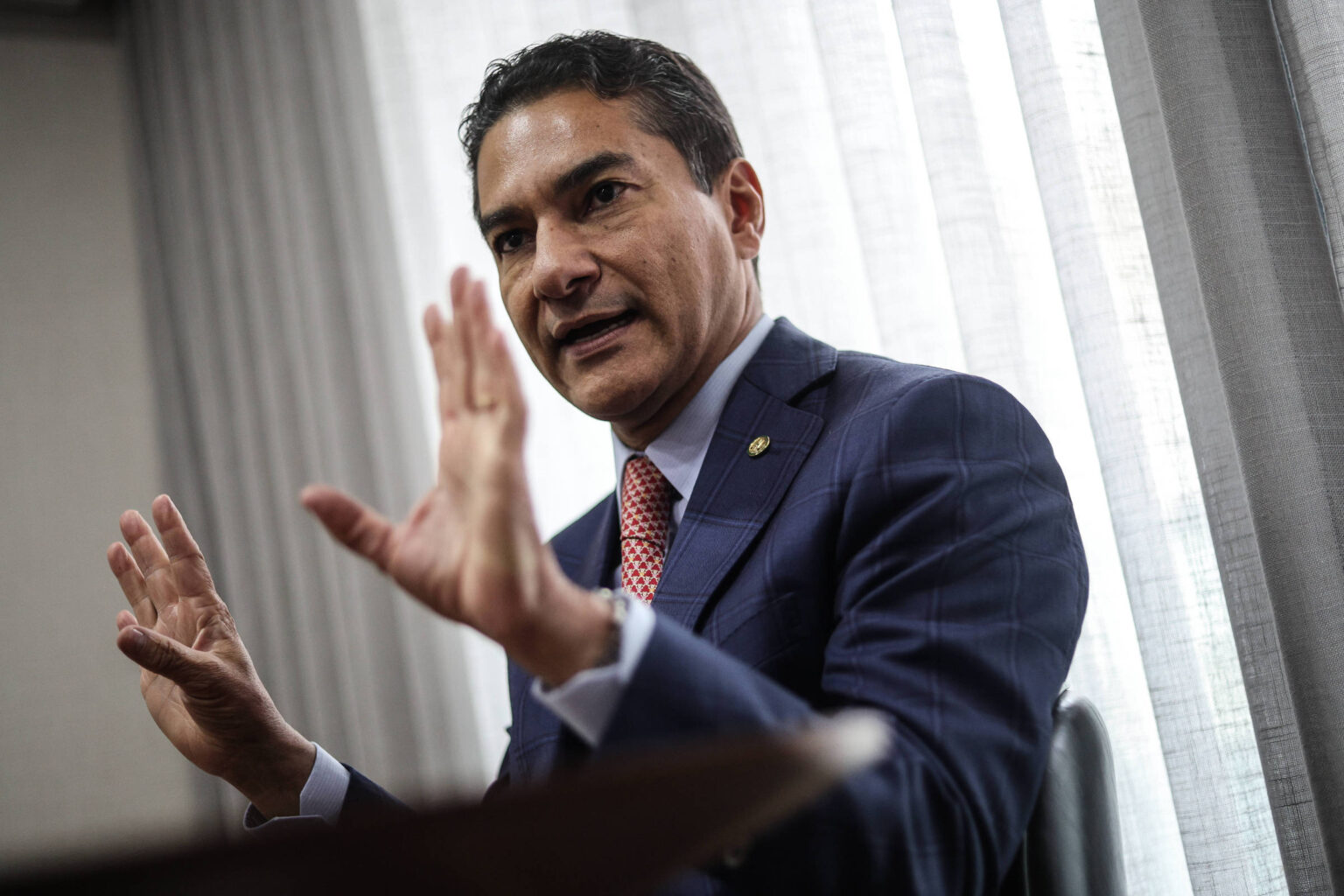 Cleitinho Azevedo Confirma Candidatura ao Governo de Minas Gerais