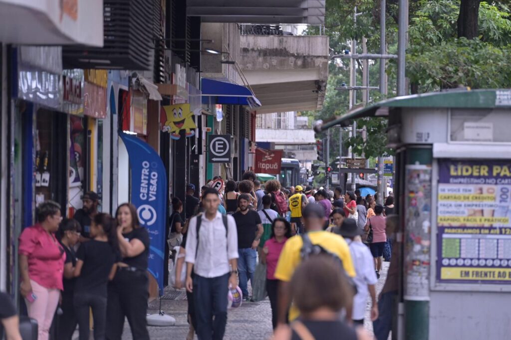 Comércio em Minas Gerais: Crescimento em 2025 Mesmo com Queda Leve em Dezembro Comércio em Minas Gerais: Crescimento em 2025 Mesmo com Queda Leve em Dezembro