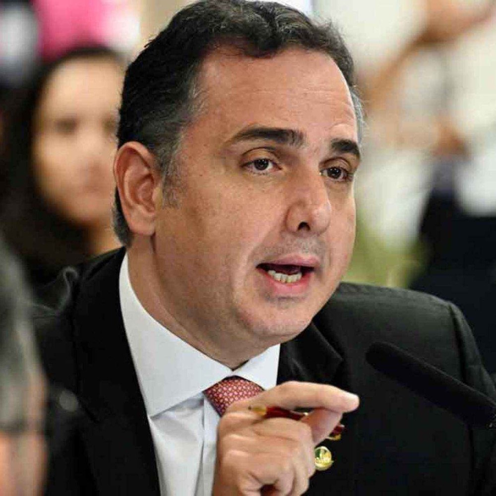 Disputa por Apoios Complica Corrida ao Governo de Minas: Flávio e Lula em Xeque Disputa por Apoios Complica Corrida ao Governo de Minas: Flávio e Lula em Xeque