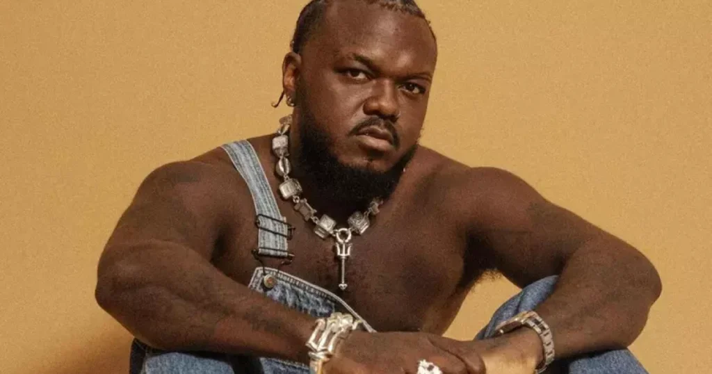 Djonga Denuncia Violência Policial Após Show no Carnaval de Recife