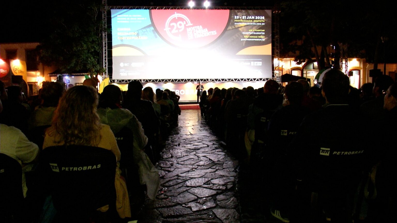 Entre Telas e Imaginação: A Mostra de Cinema de Tiradentes e a UFMG