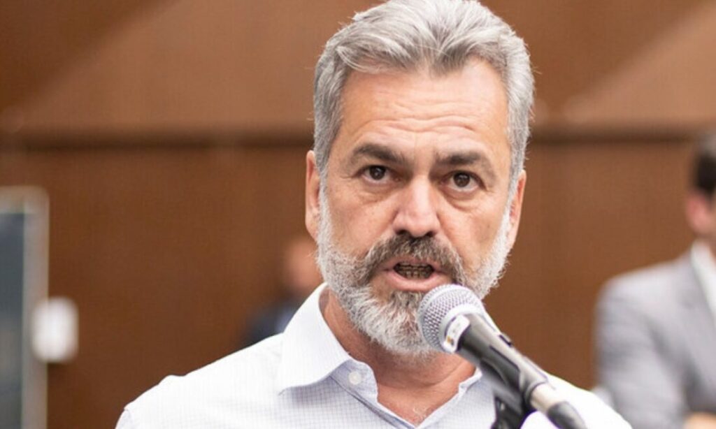 Ex-Vereador é Absolvido em Acusação de Agressão em Escola de BH