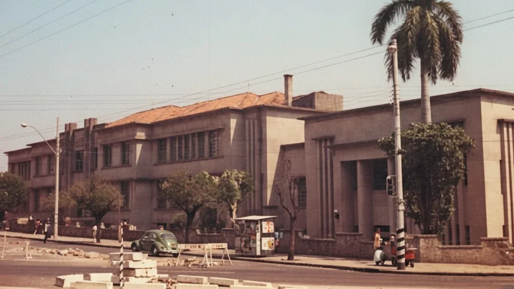 Explorando a Arquitetura Escolar de Belo Horizonte: Patrimônio e Modernidade