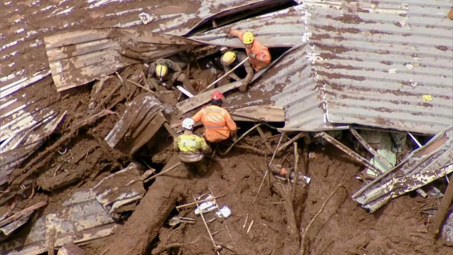 Governo de Minas Gerais Reduz em 96% Gastos com Combate a Danos das Chuvas Entre 2023 e 2025 Governo de Minas Gerais Reduz em 96% Gastos com Combate a Danos das Chuvas Entre 2023 e 2025