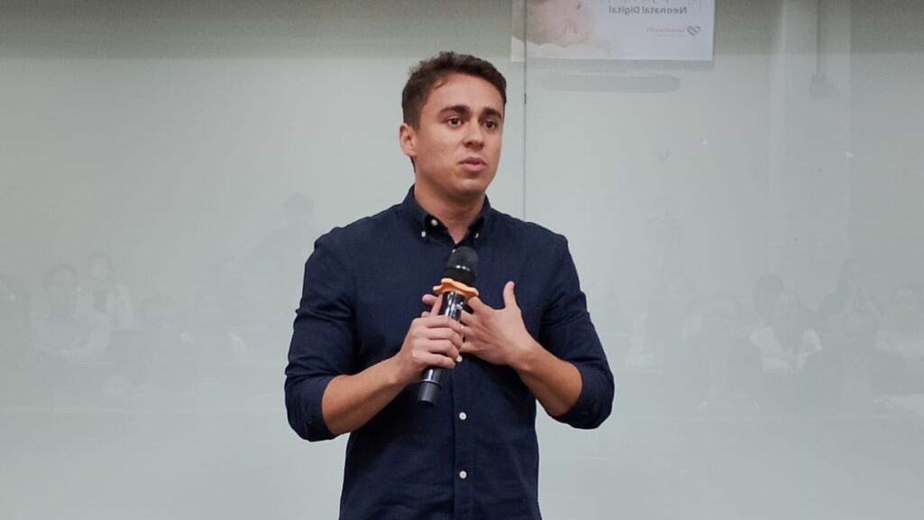 Nikolas Ferreira Critica Pacheco e Analisa Cenário Eleitoral em Minas Gerais após Visita a Bolsonaro Nikolas Ferreira Critica Pacheco e Analisa Cenário Eleitoral em Minas Gerais após Visita a Bolsonaro