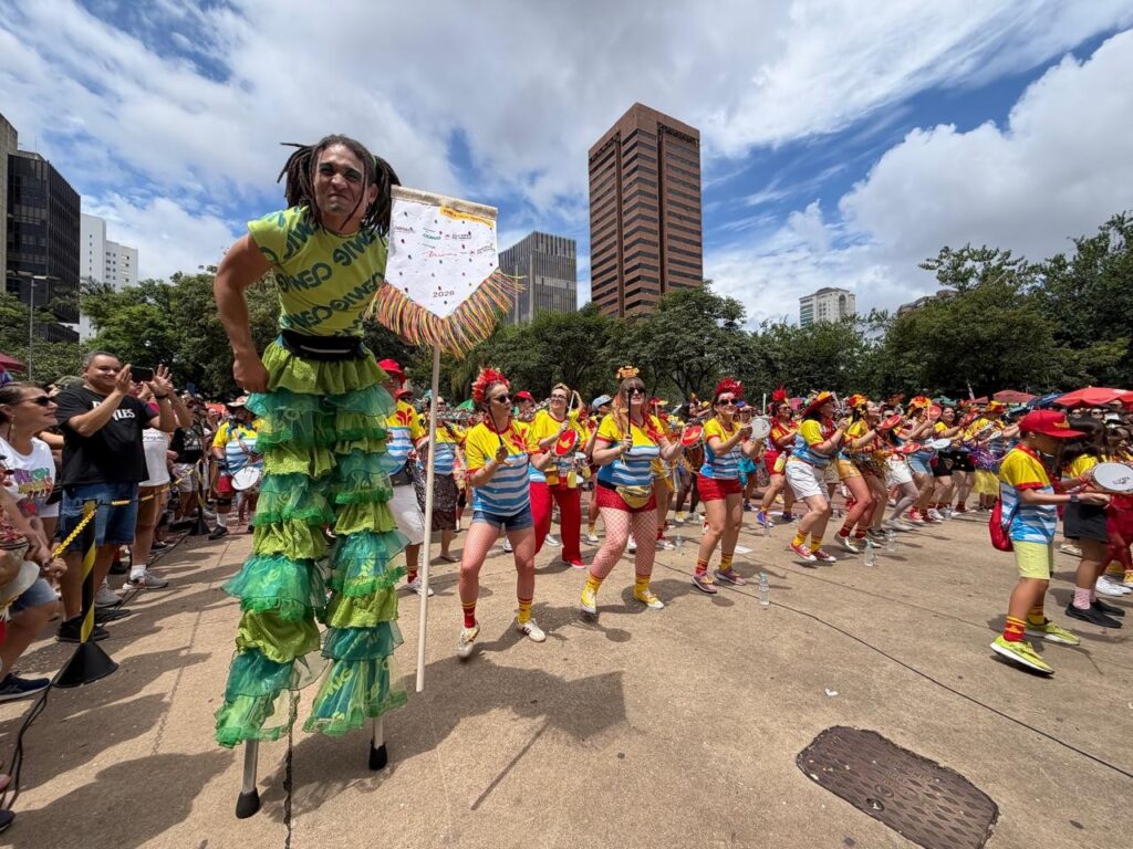 Pré-Carnaval em Belo Horizonte: Domingo de Festas na Savassi e Blocos Infantis