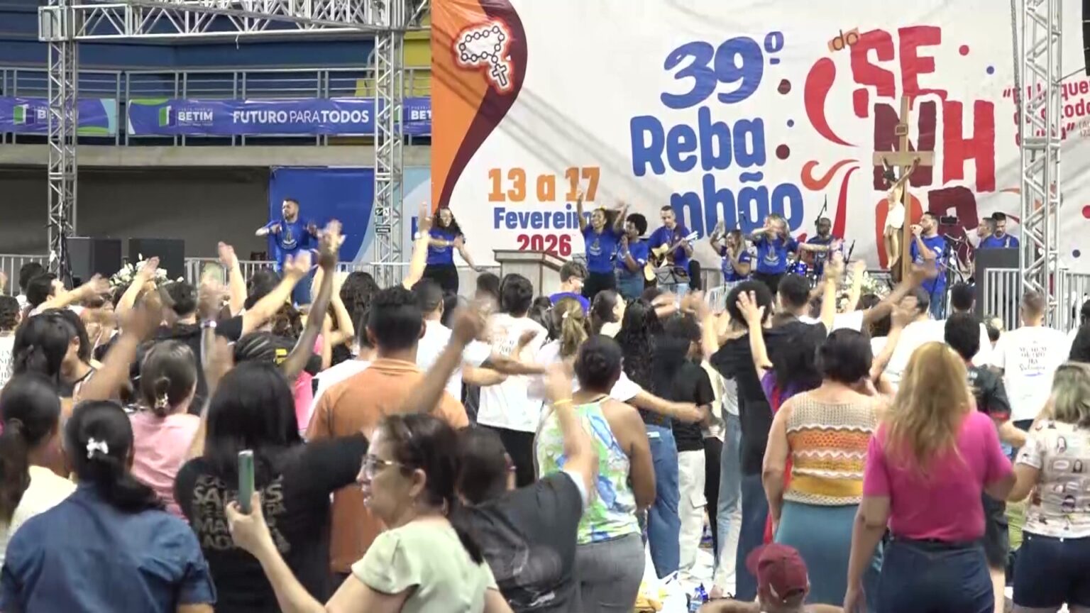 Rebanhão do Senhor Atrai Multidões em Minas Gerais – Uma Celebração de Fé Rebanhão do Senhor Atrai Multidões em Minas Gerais - Uma Celebração de Fé