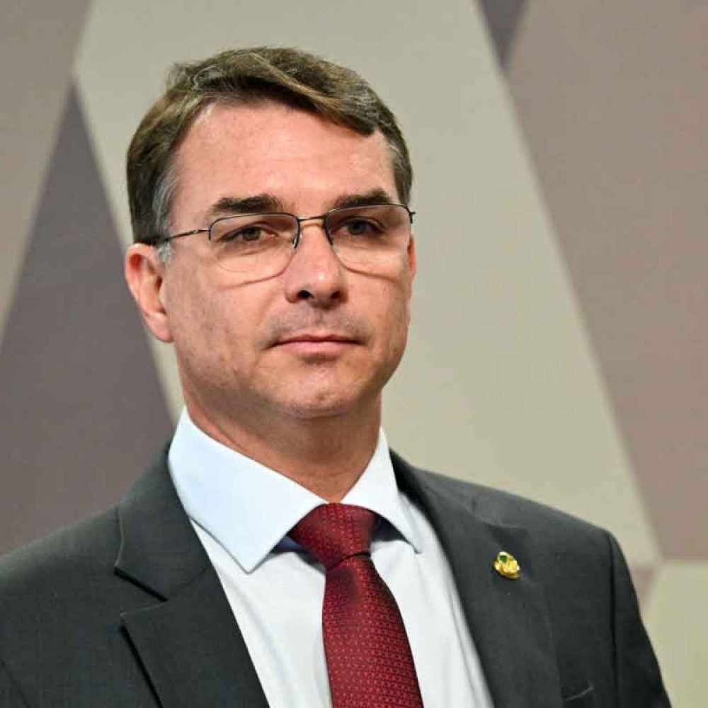 Vereador Propõe Título de Cidadão Honorário para Flávio Bolsonaro em Belo Horizonte Vereador Propõe Título de Cidadão Honorário para Flávio Bolsonaro em Belo Horizonte