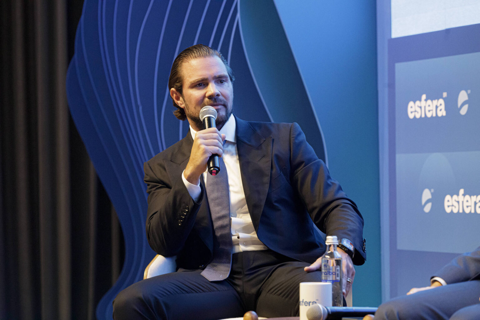 Abraji Condena Ameaças a Jornalista Após Polêmica com Infográfico sobre Vorcaro