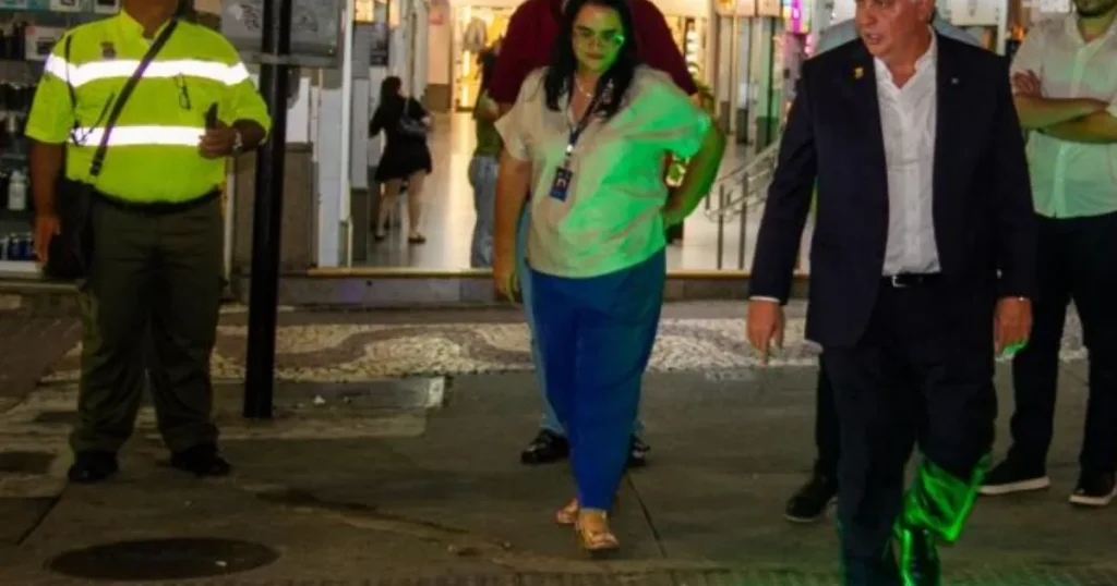 Belo Horizonte Investe em Semáforos de LED para Melhoria da Segurança Viária Belo Horizonte Investe em Semáforos de LED para Melhoria da Segurança Viária