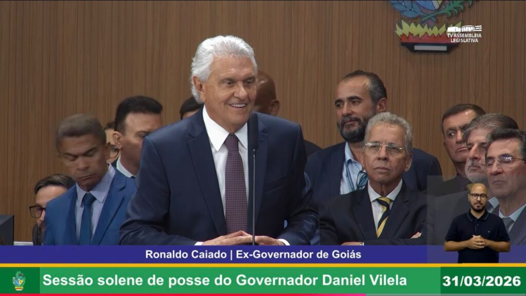 Caiado Faz Despedida e Lança Críticas a Adversários em Cerimônia na Alego
