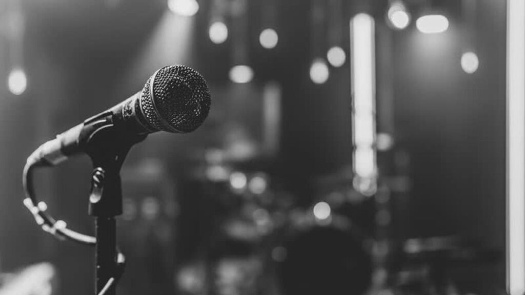 Cantora Adriana Araújo é Internada após Aneurisma: 'Gravíssimo e Irreversível'