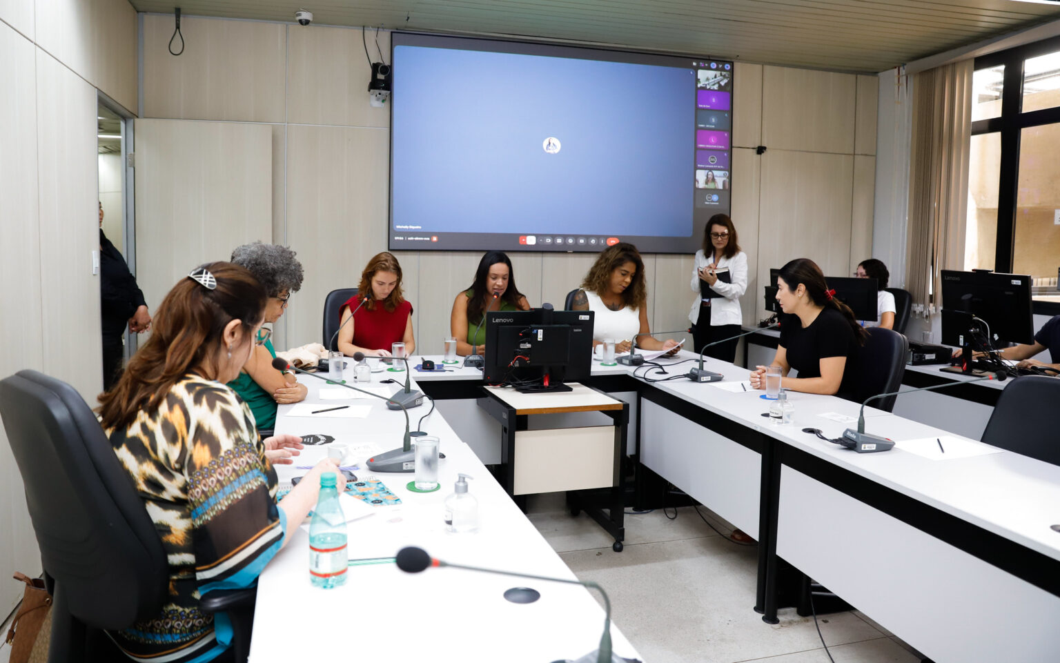 Comissão de Mulheres Discute Violência Política de Gênero em Audiência Pública