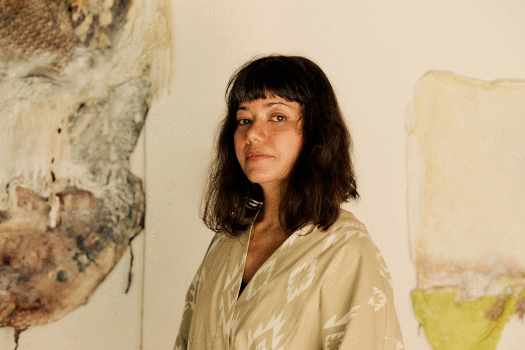 Da Amazônia ao Cerrado: Thatiane Mendes Reinventa a Arte com Biopeles