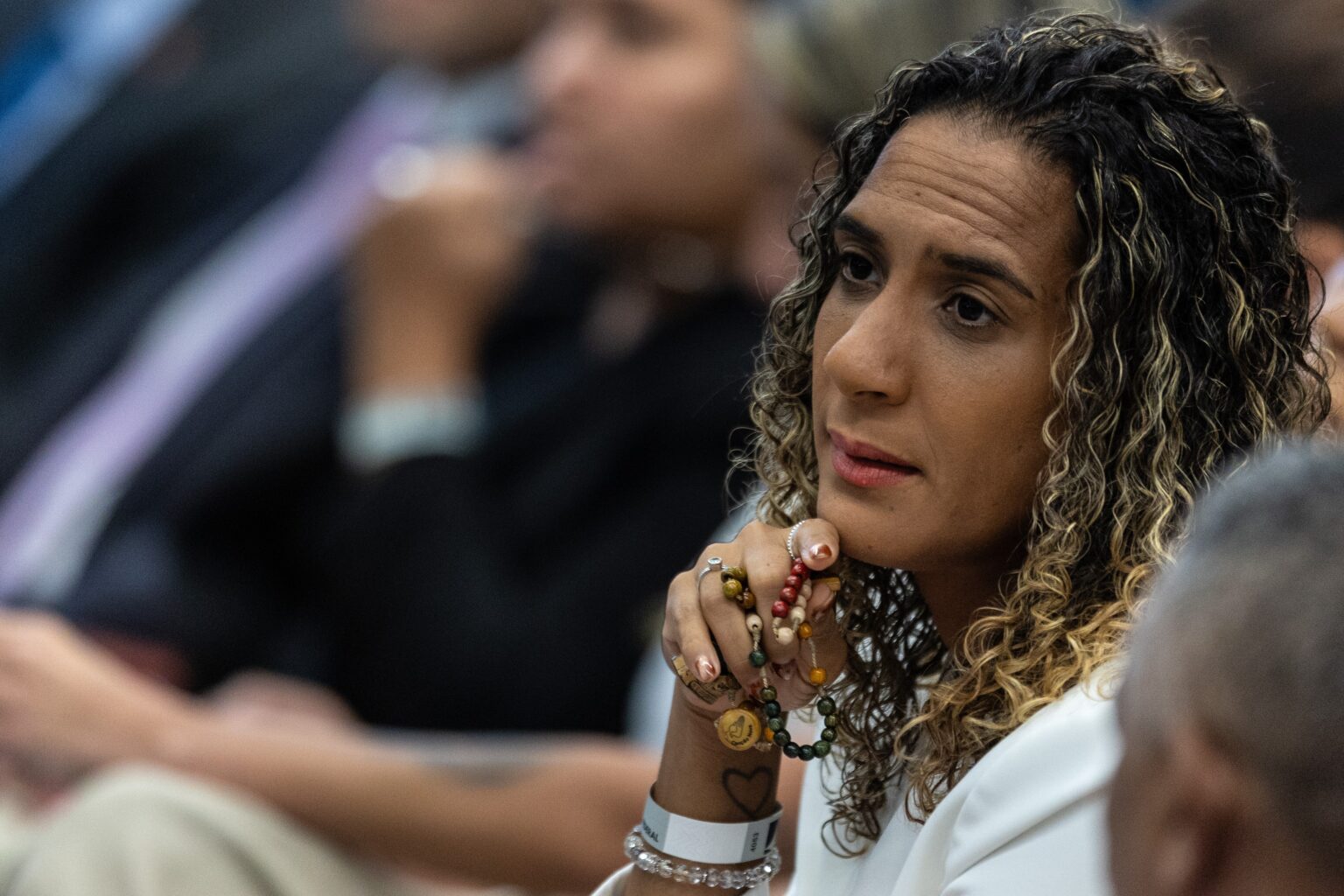 Denúncia contra Silvio Almeida: Um chamado à denúncia de agressões, afirma Anielle Franco Denúncia contra Silvio Almeida: Um chamado à denúncia de agressões, afirma Anielle Franco