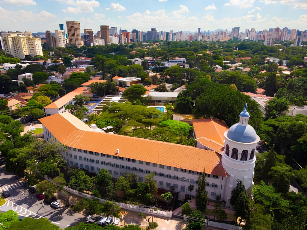 Educação de Elite: Escola Mais Cara do Brasil Cobra Até R$ 16 Mil Mensais Educação de Elite: Escola Mais Cara do Brasil Cobra Até R$ 16 Mil Mensais