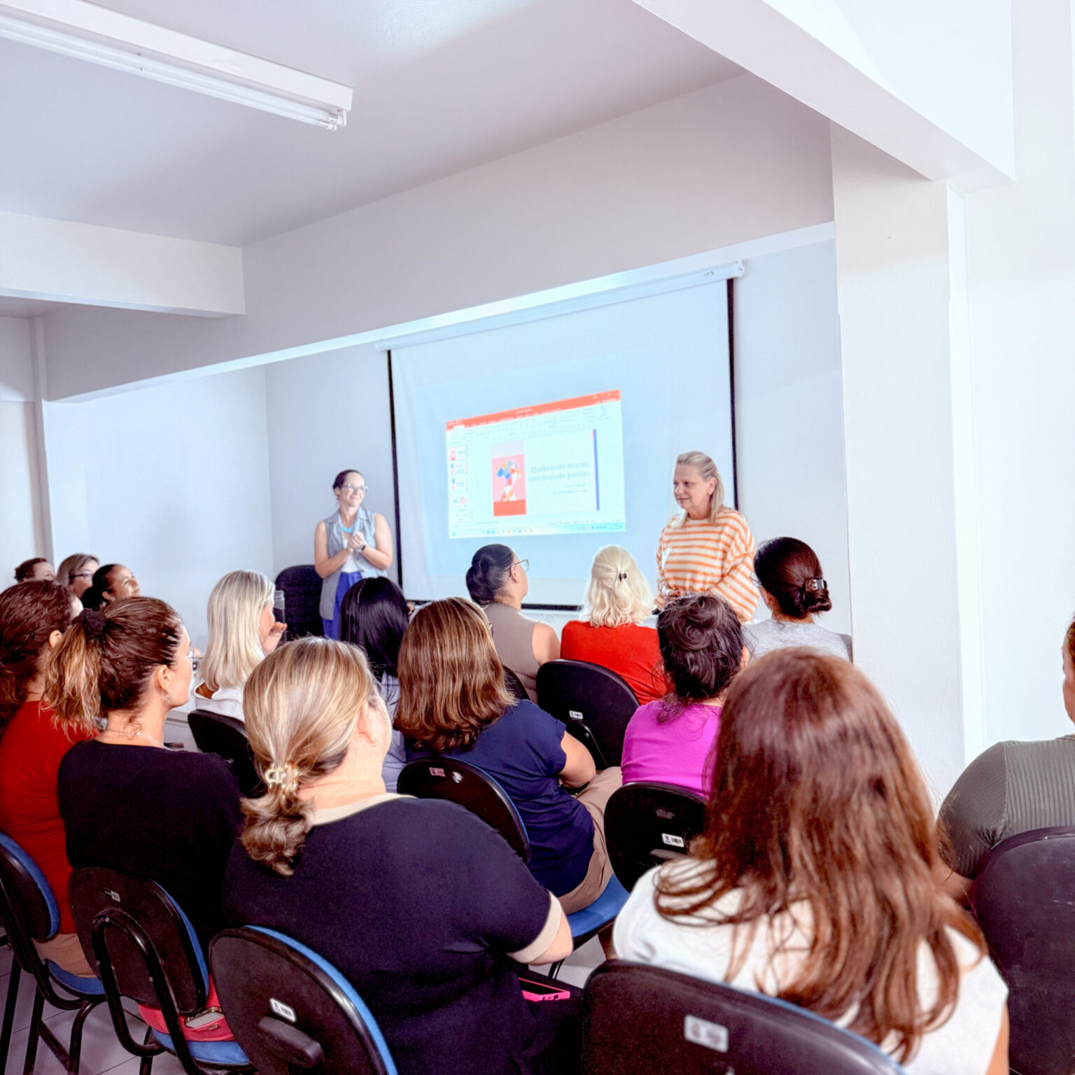 Empoderamento Feminino: Educação Comemora o Dia Internacional da Mulher com Palestra Inspiradora