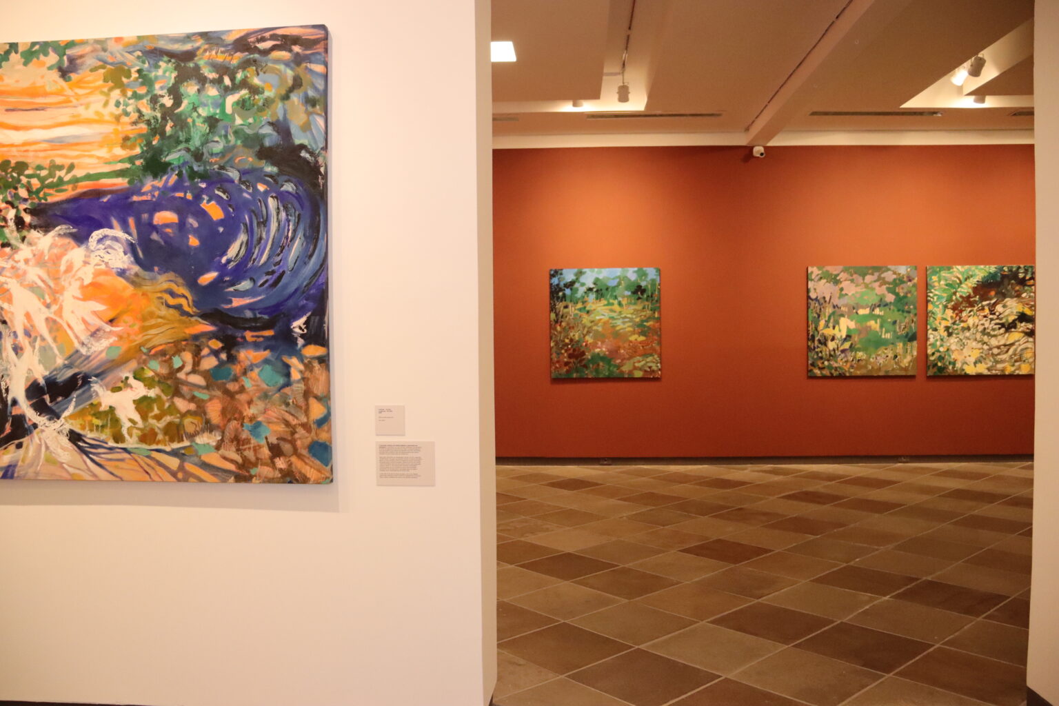 Encontros com a Artista: Uma Imersão na Exposição ‘Viagem à Aurora do Mundo’ Encontros com a Artista: Uma Imersão na Exposição 'Viagem à Aurora do Mundo'